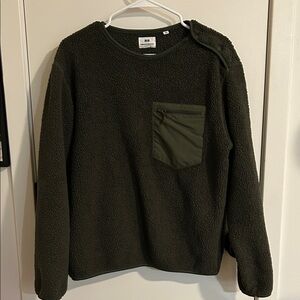 Uniqlo Dark Green Crewneck Sweater with Pocket